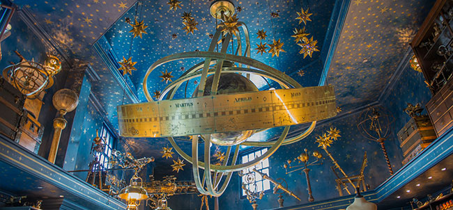 The starry ceiling of a magical shop at The Wizarding World of Harry Potter